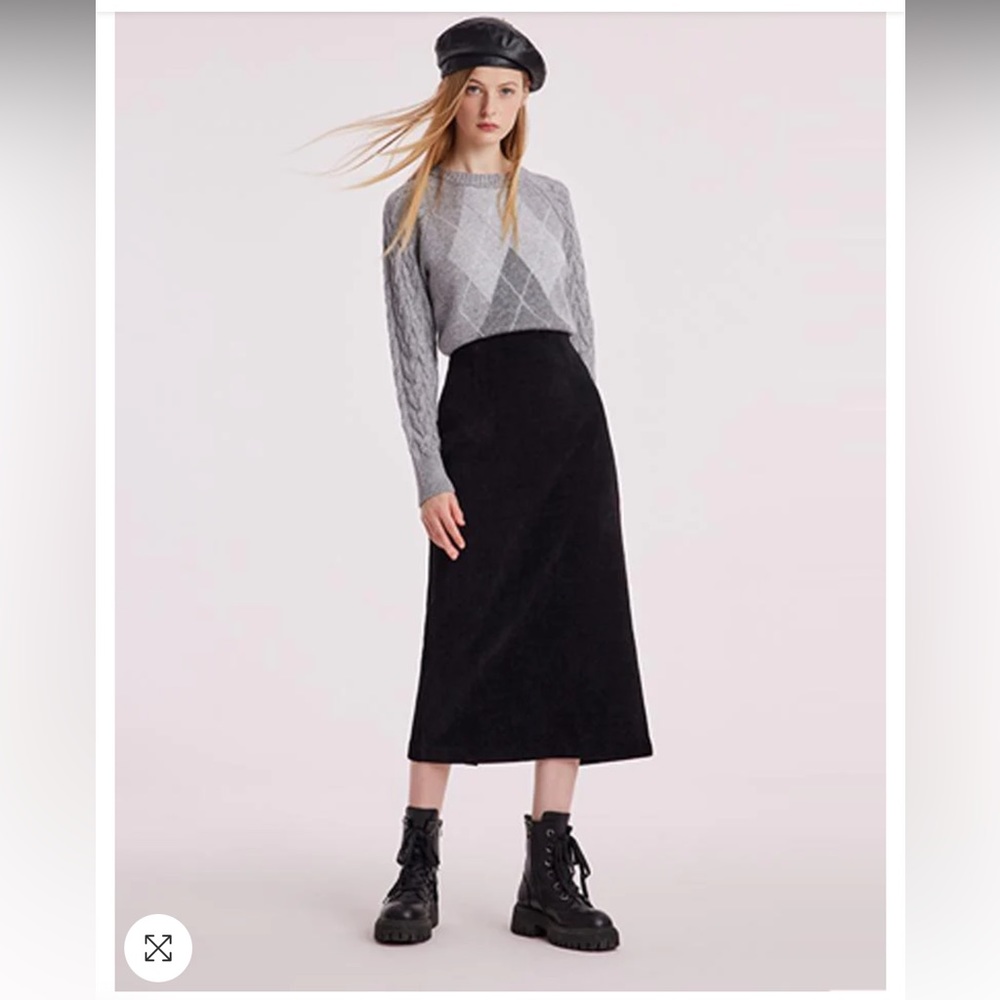 Goelia black straight knitted slit skirt